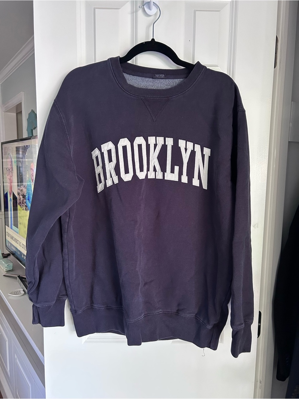 Brandy Melville Brooklyn Graphic Crewneck Sweater - Navy